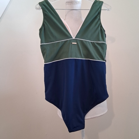 Cabana Life Del Sole Olive Green Panelef One Piece Swimsuit Size Medium NWT - Picture 4 of 7
